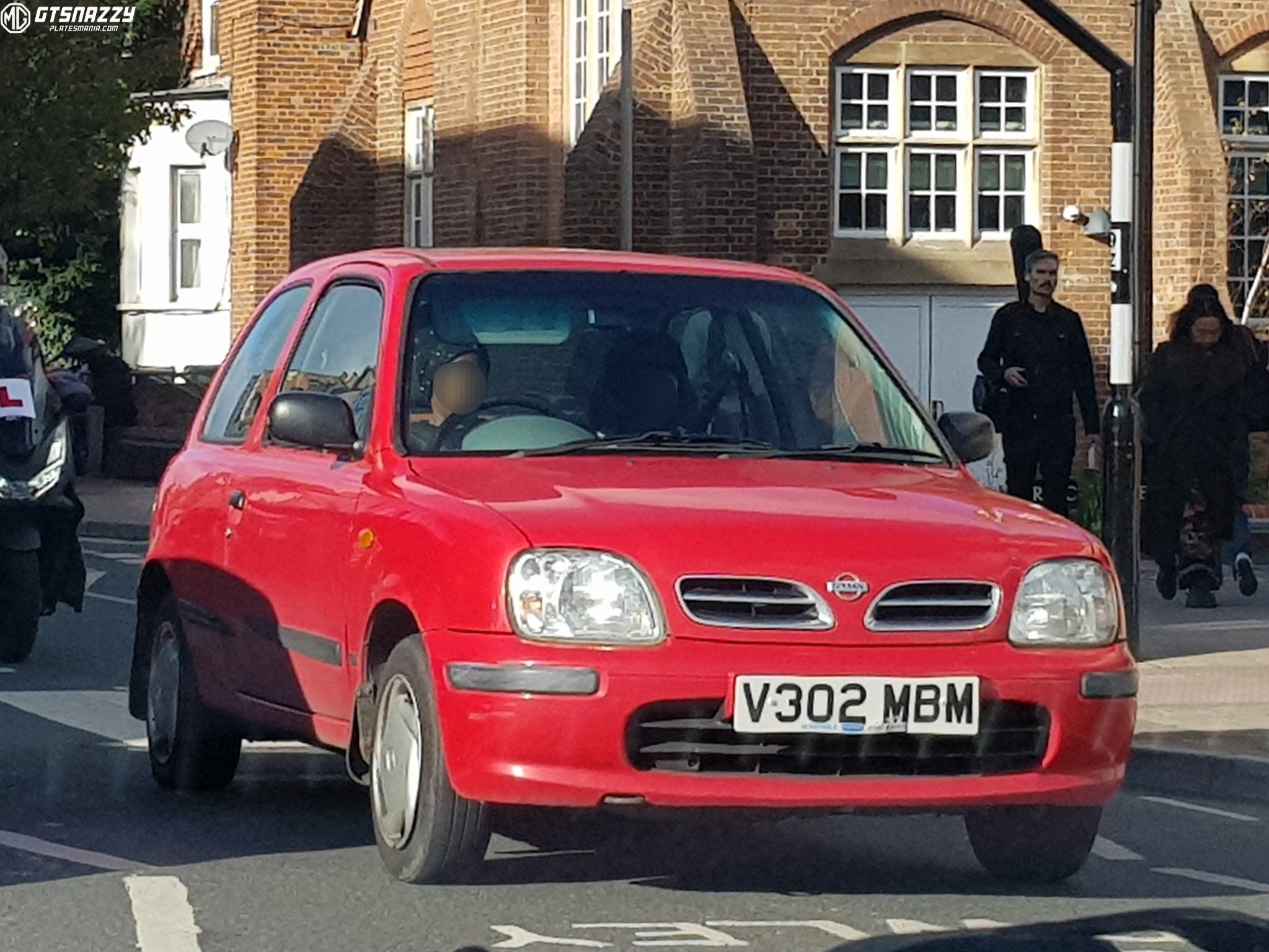 V302MBM, Nissan Micra 2nd gen 3-door Hatch (K11), 1992–2003