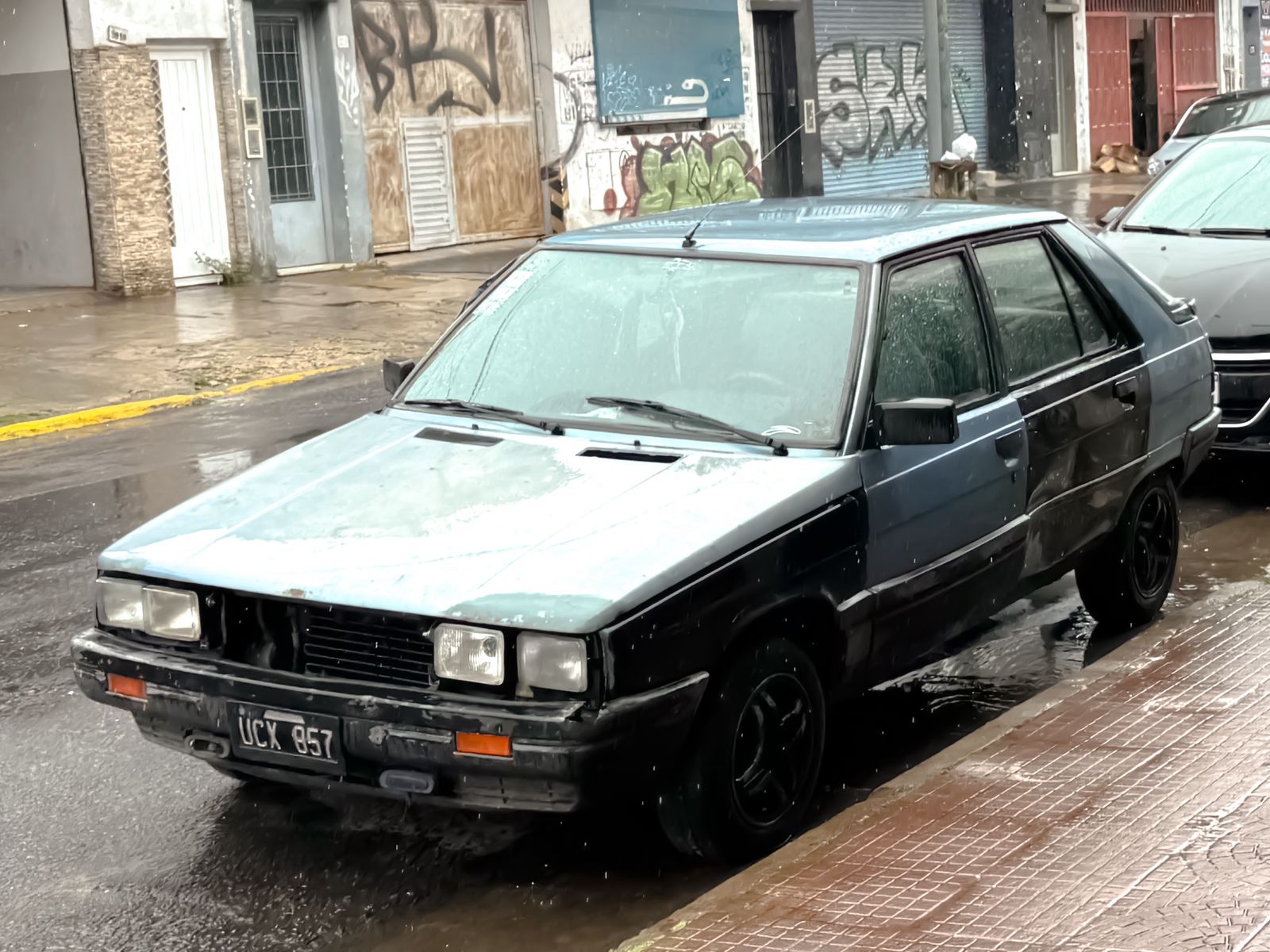 UCX 857, Renault 11 1st gen 5-door Hatch (X37), facelift, 1986–1989 (–1994 for AR- and –1995 for TR-market)