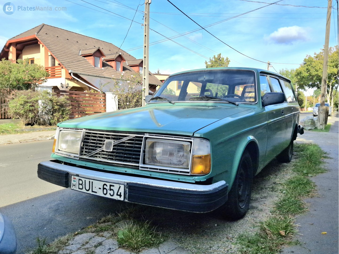 BUL-654, Volvo 240-Series 1st gen 5-door Wagon (245), facelift, 1978–1993