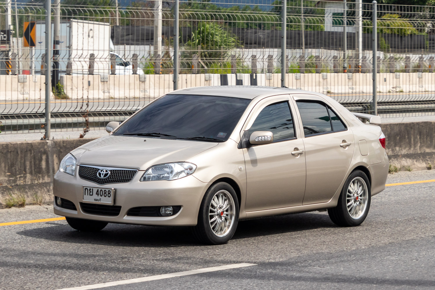 กย 4088, Toyota Vios 1st gen (Soluna Vios) Sedan (XP40), 2002–2017 (–2014 for TW-market)