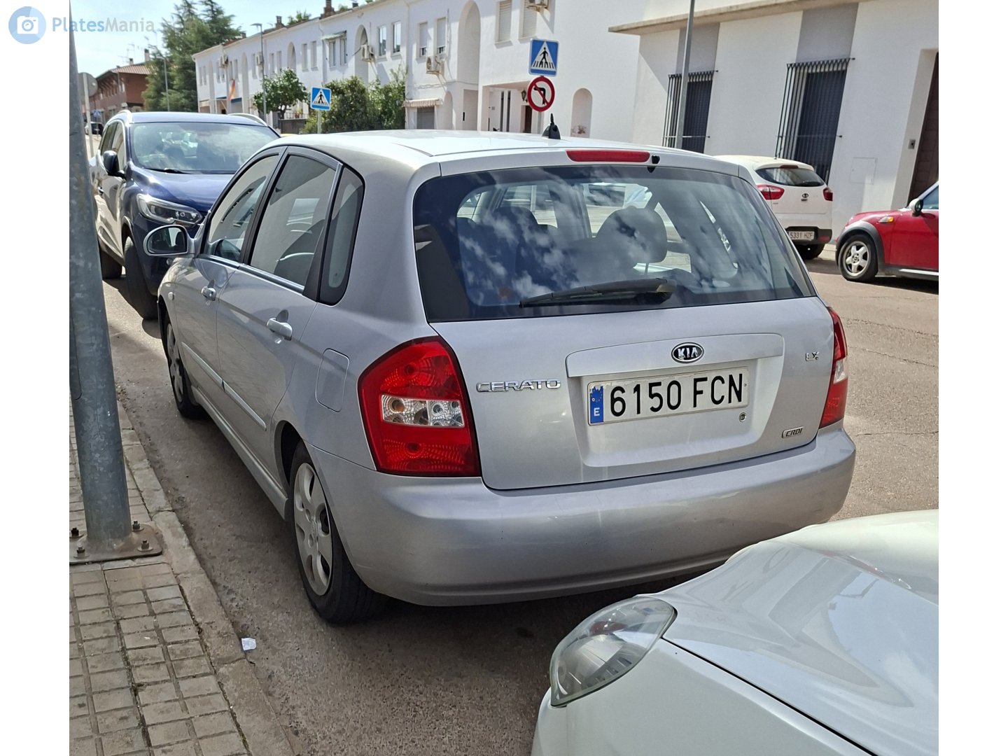 6150 FCN, Kia Cerato 1st gen Hatch (LD), 2004–2007