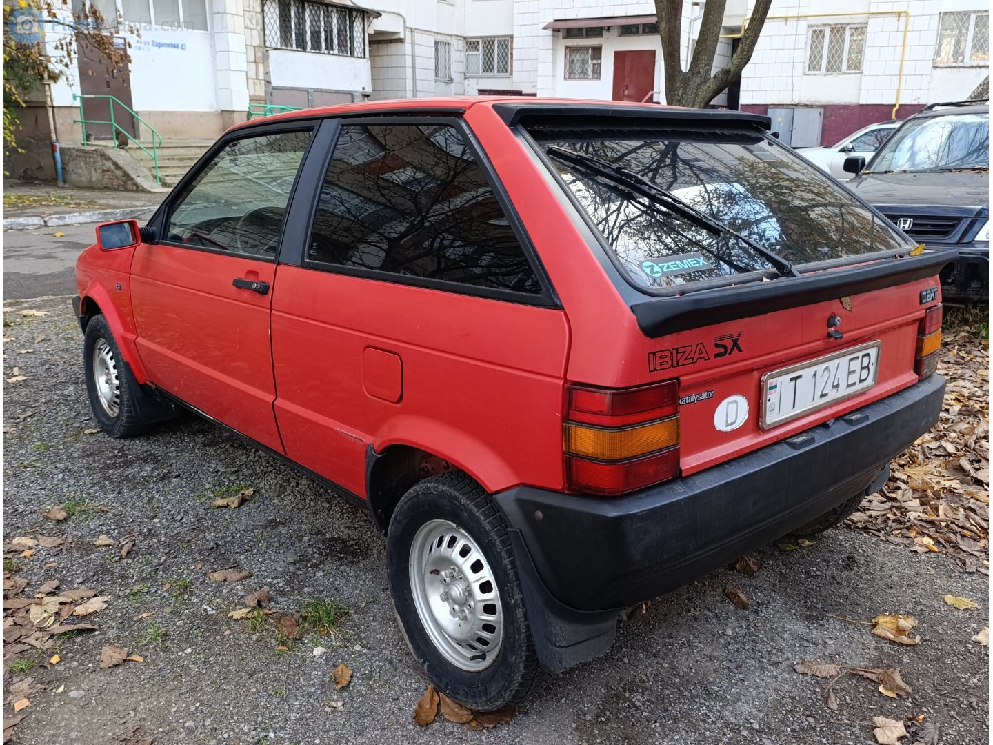 T 124 EB, SEAT Ibiza 1st gen 3-door Hatch (021A), 1984–1993