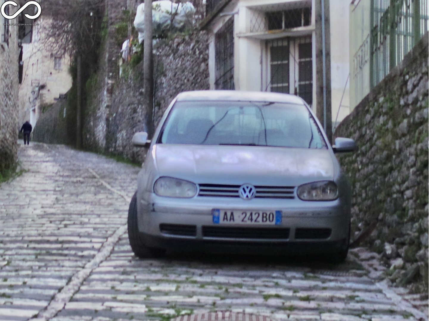 AA 242 BO, Volkswagen Golf 4th gen 5-door Hatch (1J1), 1997–2003 (–2008 for CN-market)