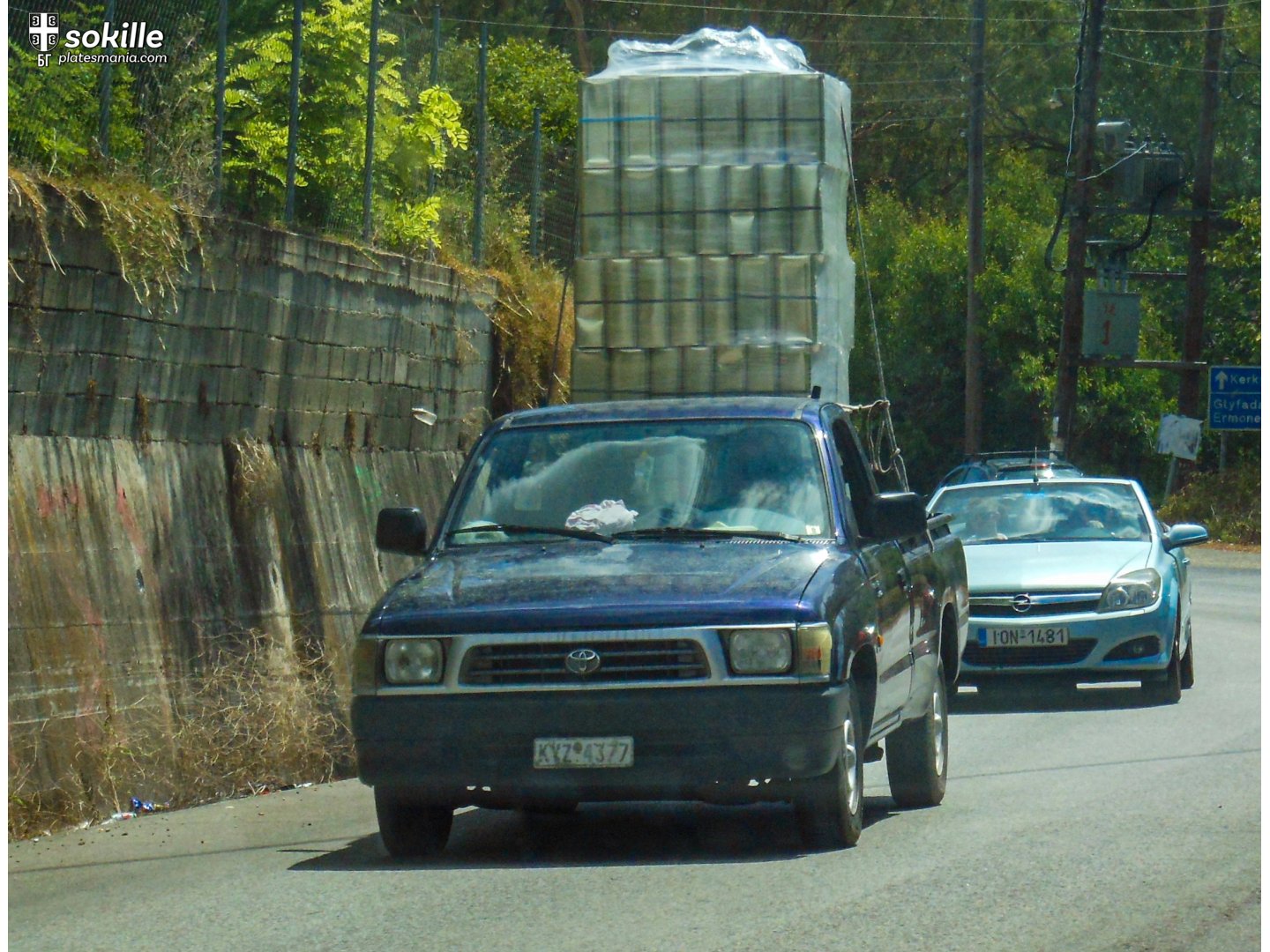 KYZ-4377, Toyota Hilux 5th gen (N80/N90/N100/N110), 1989–2005