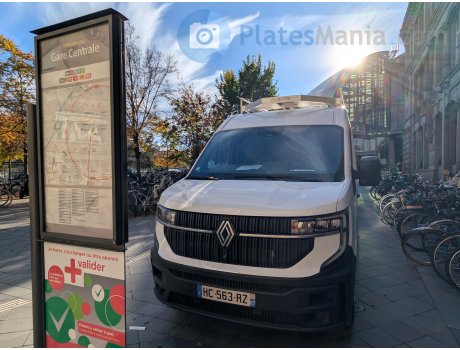 HC-563-RZ, Renault Master