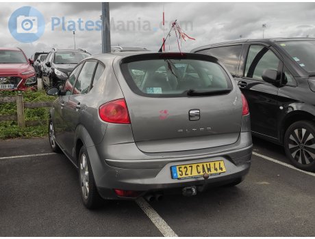 527 CAW 44, SEAT Altea