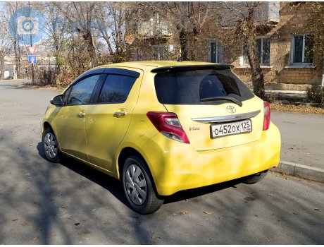 о452ох125, Toyota Vitz