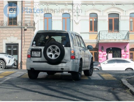 е762вс125, Suzuki Escudo