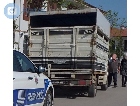 18 LB 026, Ford Transit