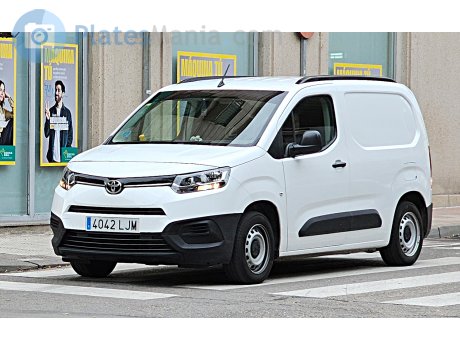 4042 LJM, Toyota ProAce City