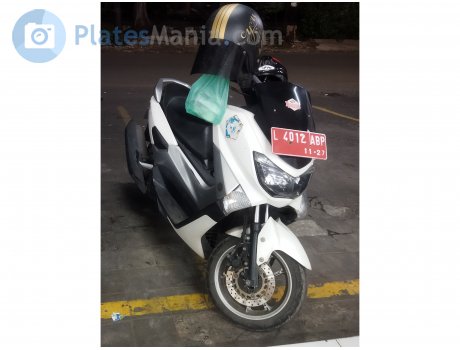 L 4012 ABP, Yamaha NMAX