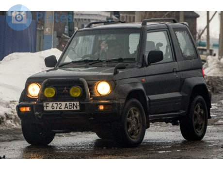 F 672 ABN, Mitsubishi Pajero Junior