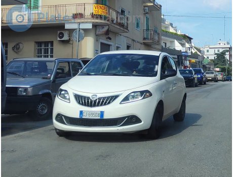 GJ 695 DA, Lancia Ypsilon