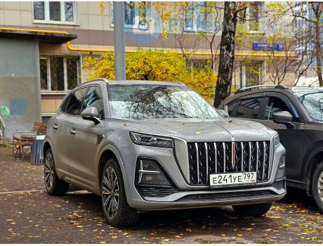 е241уе797, Hongqi HS5