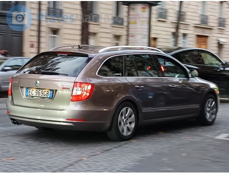 EC 969 GB, Skoda Superb