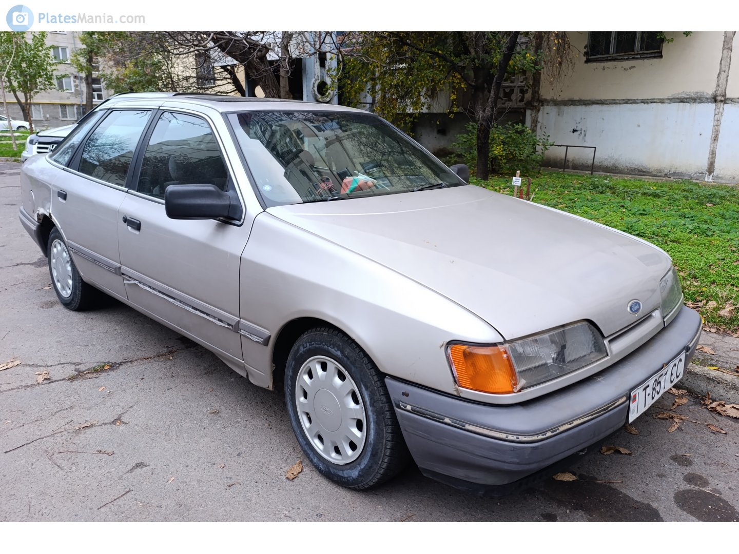 T 851 CC, Ford Scorpio 1st gen Liftback (GAE/GGE), 1985–1992
