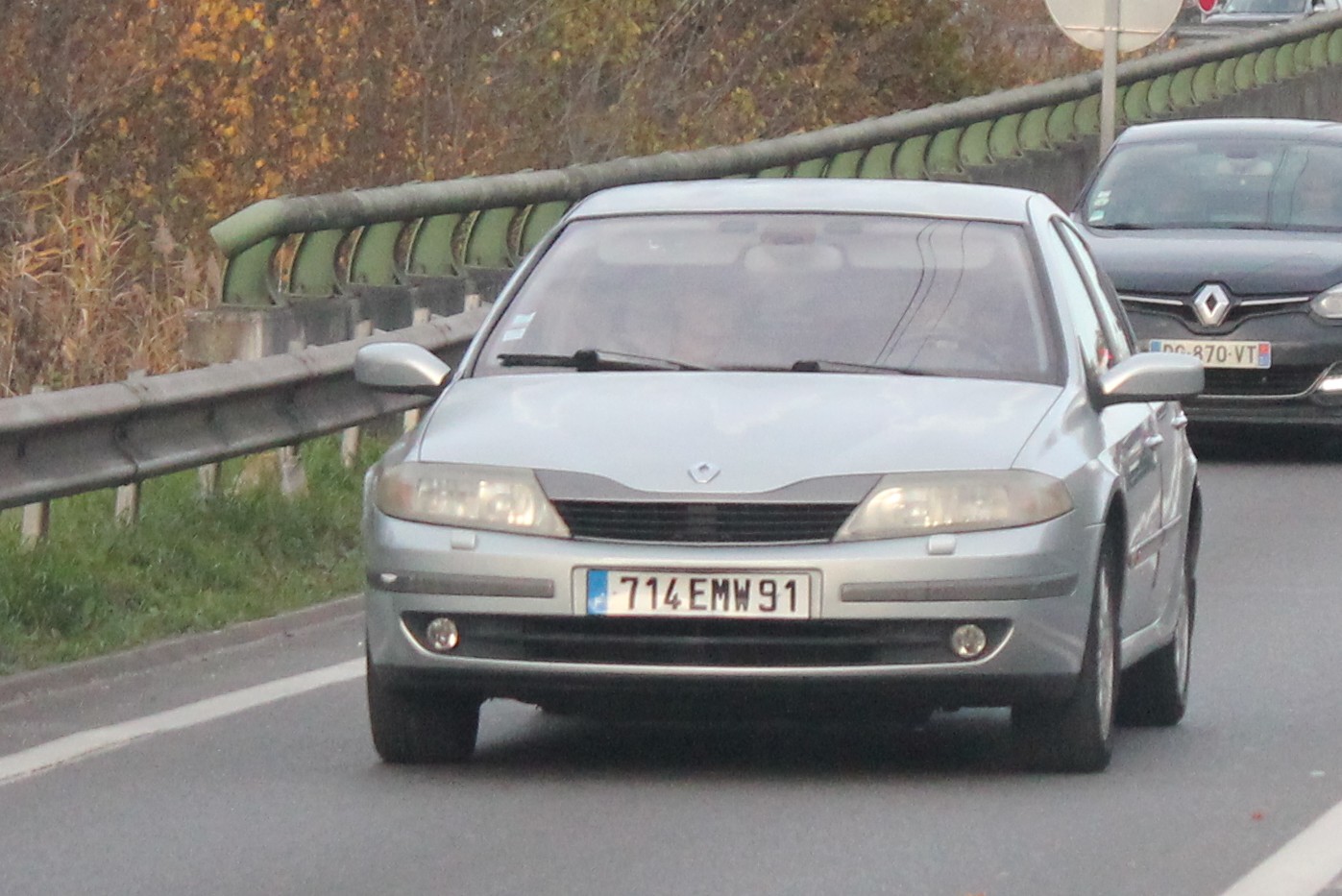 714 EMW 91, Renault Laguna 2nd gen Liftback (X74), 2001–2005