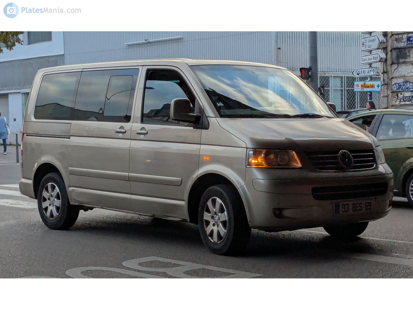 93 BES 69, Volkswagen Multivan T5 (7H/7E), 2003–2009