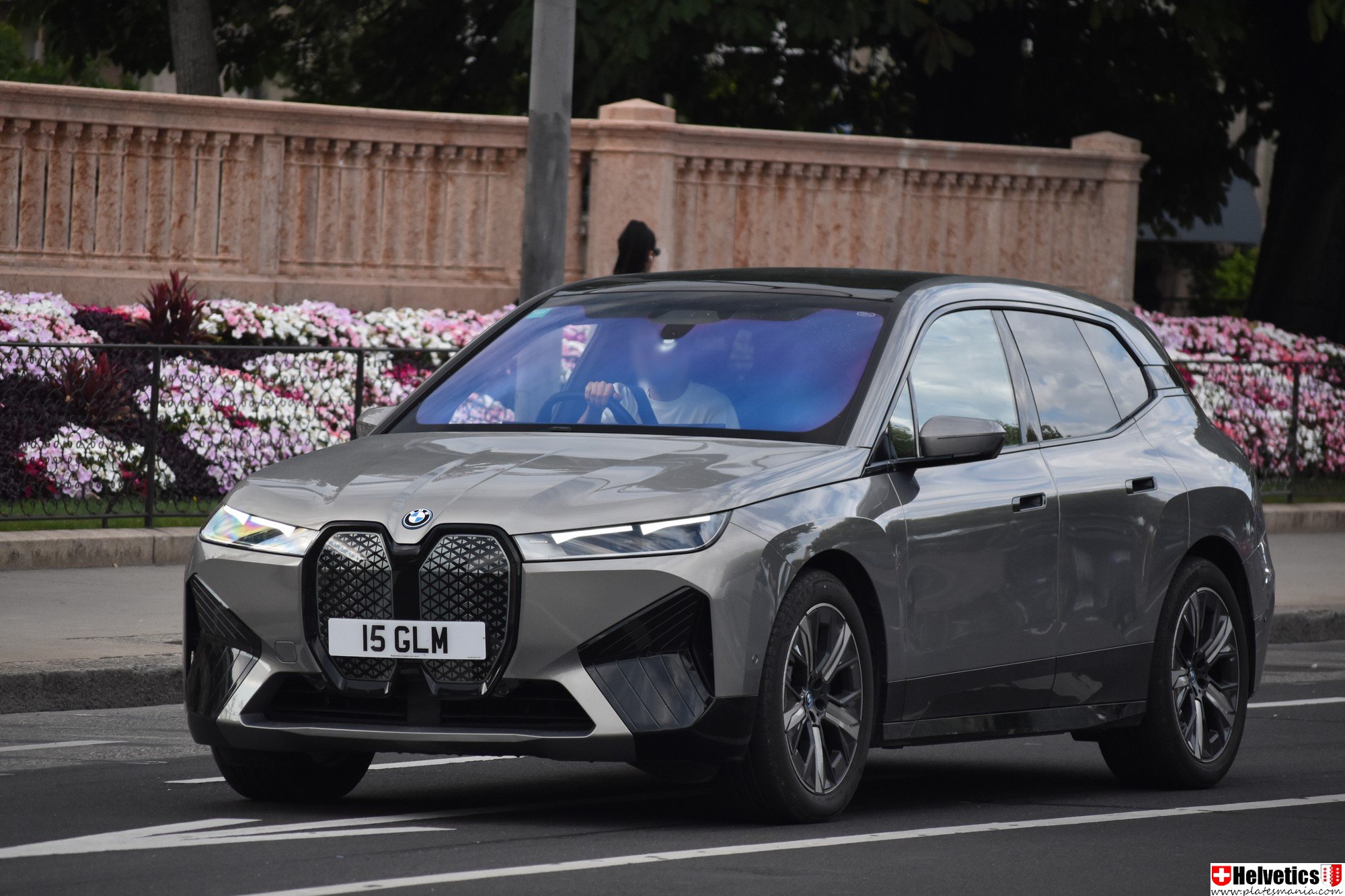 15GLM, BMW iX 1st gen (i20), 2021–