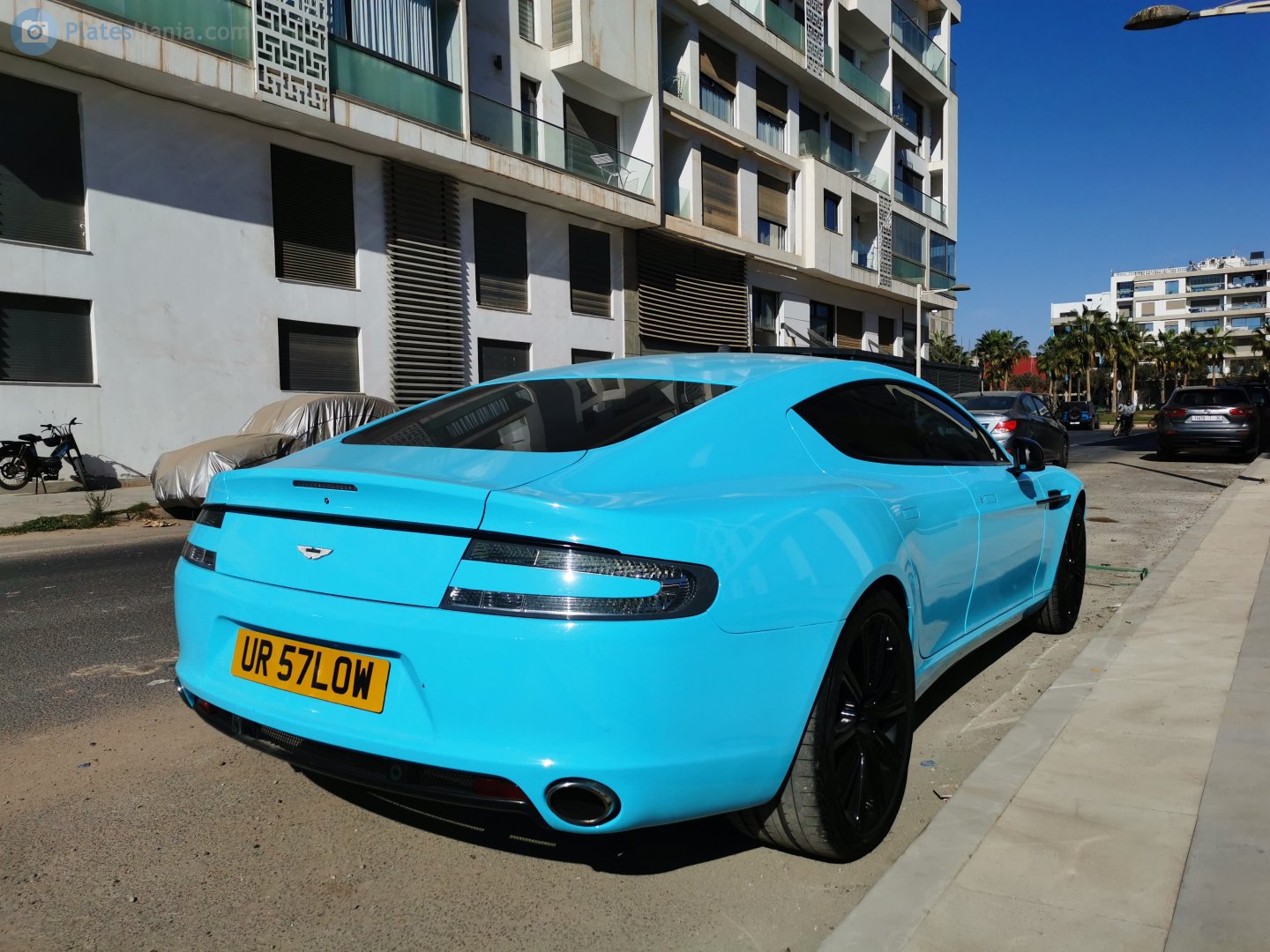 UR57LOW, Aston Martin Rapide 