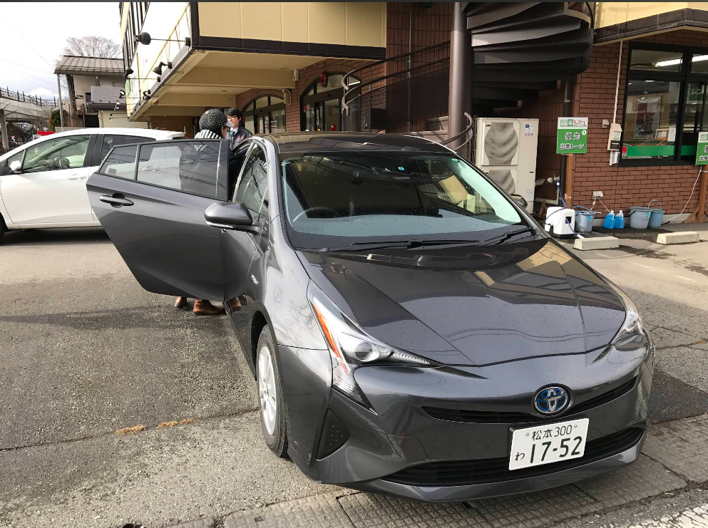 松本 300 わ 1752, Toyota Prius 4th gen (ZVW50), 2015–2019