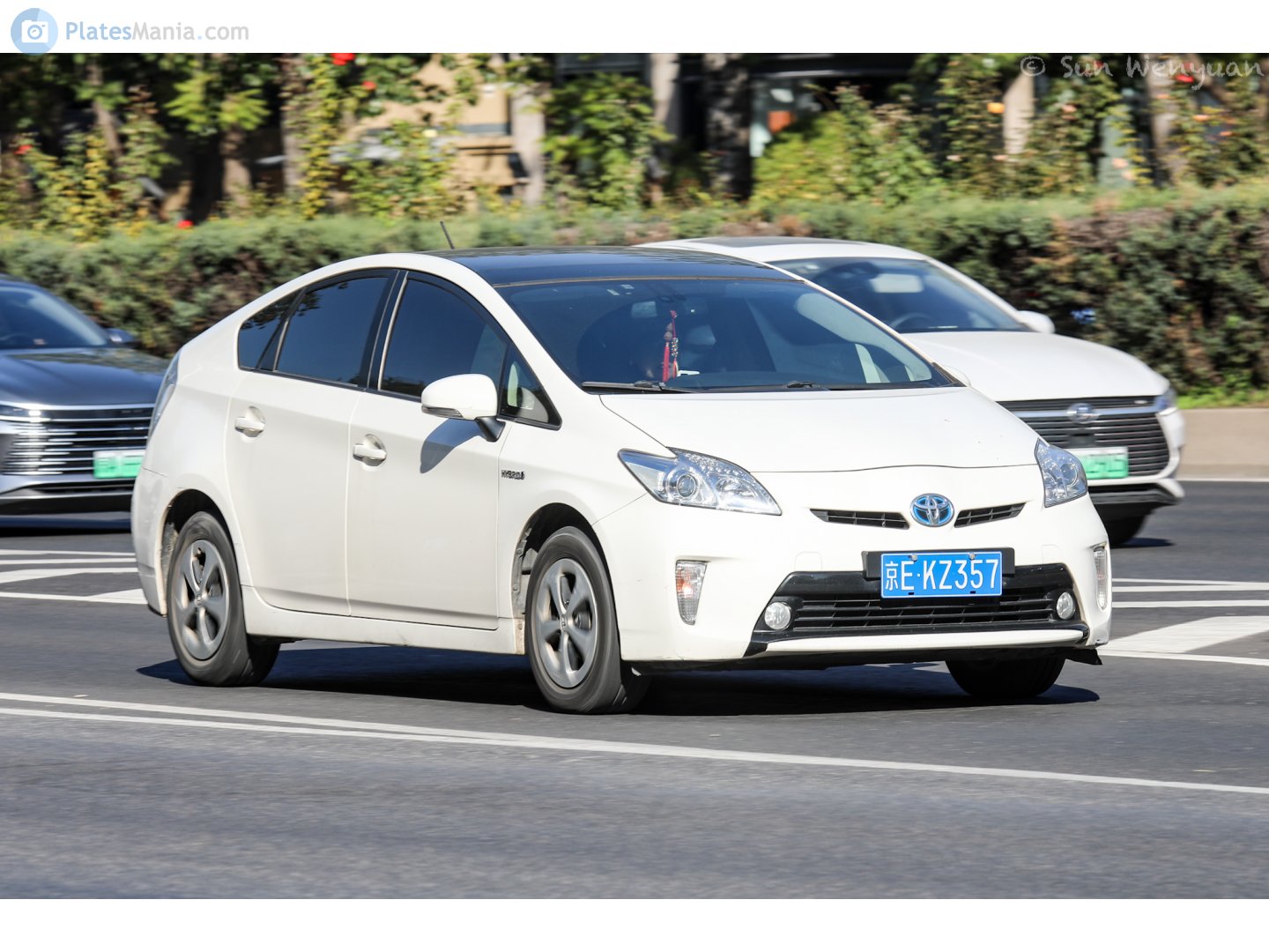 京E·KZ357, Toyota Prius 3rd gen Liftback (ZVW30), 2009–2015