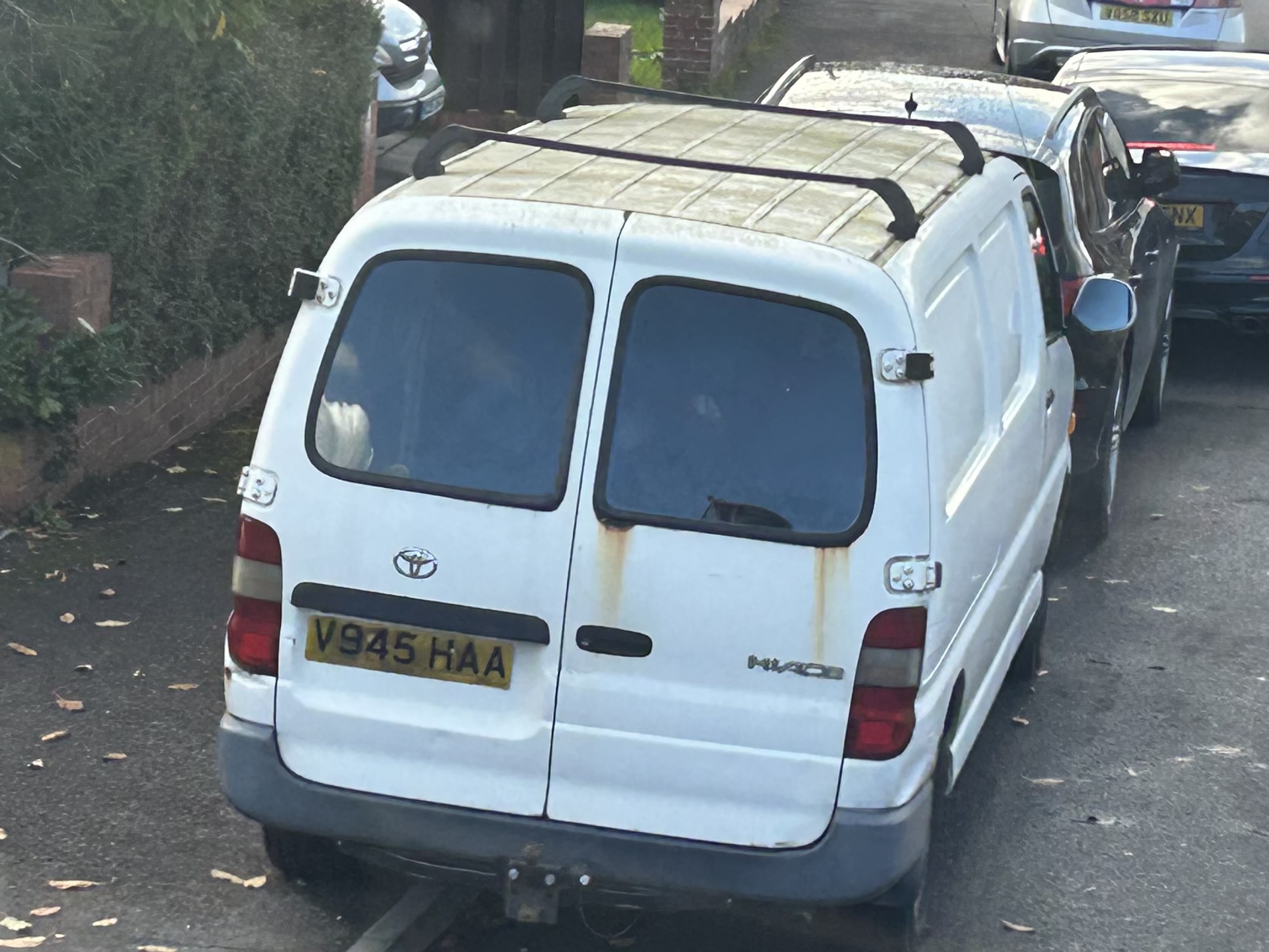 V945HAA, Toyota HiAce 4th gen Van (H100), 1989–2004