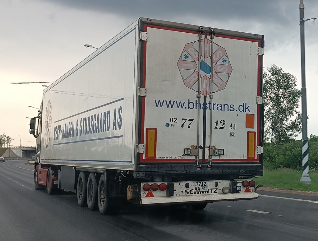 7712 AA 80, Schmitz SKO 