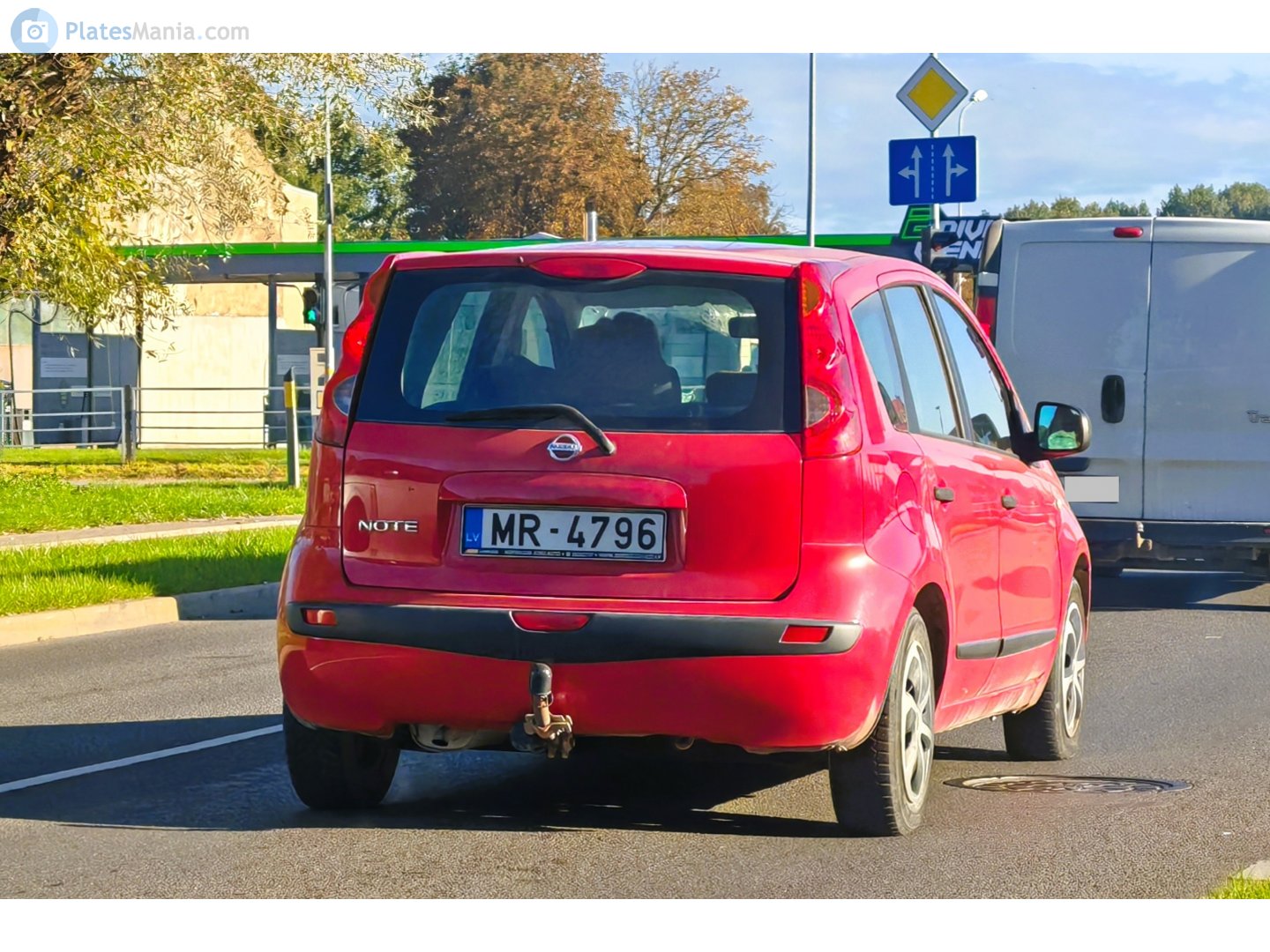 MR-4796, Nissan Note 1st gen (E11), 2005–2013