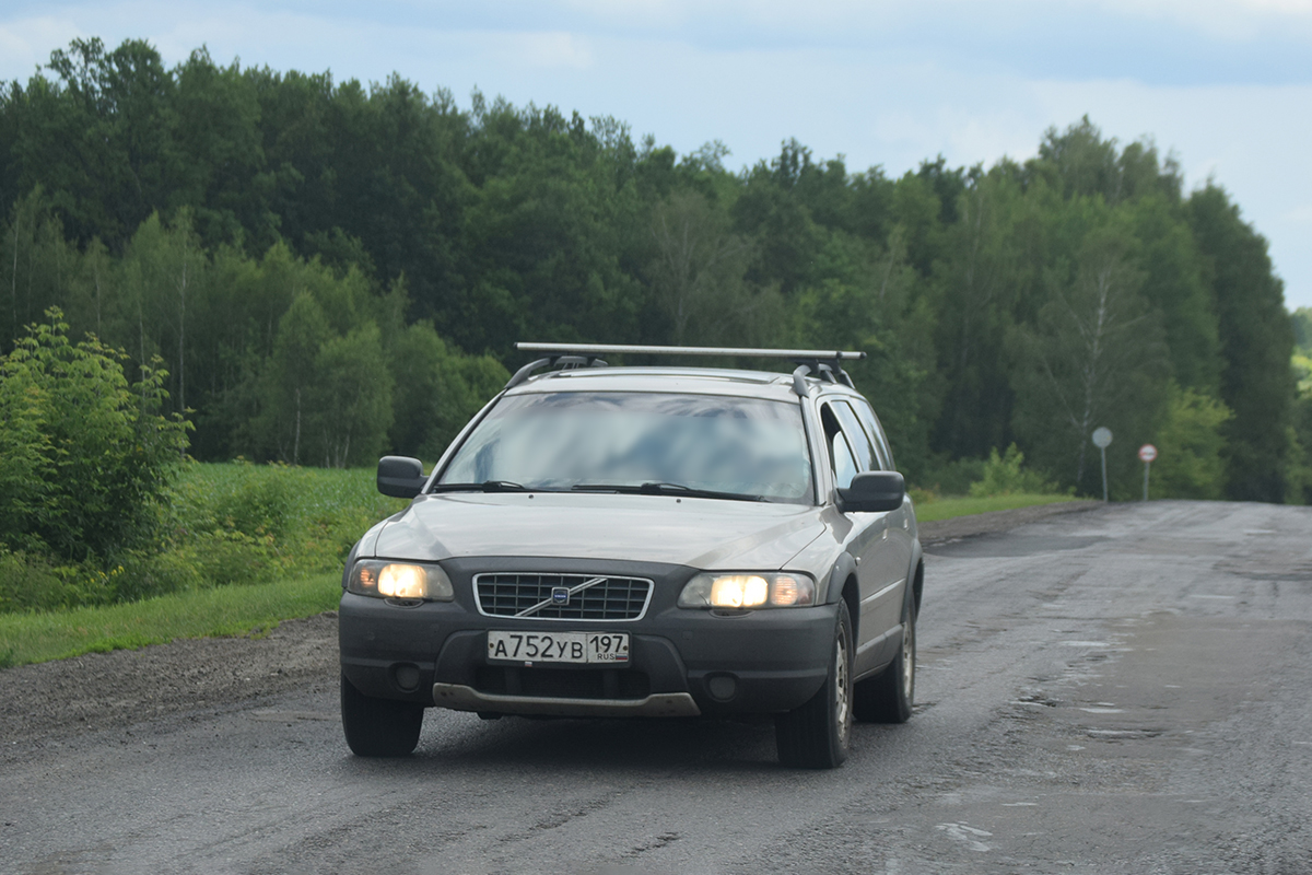 а 752 ув 197, Volvo XC70 1st gen (295), 2002–2007
