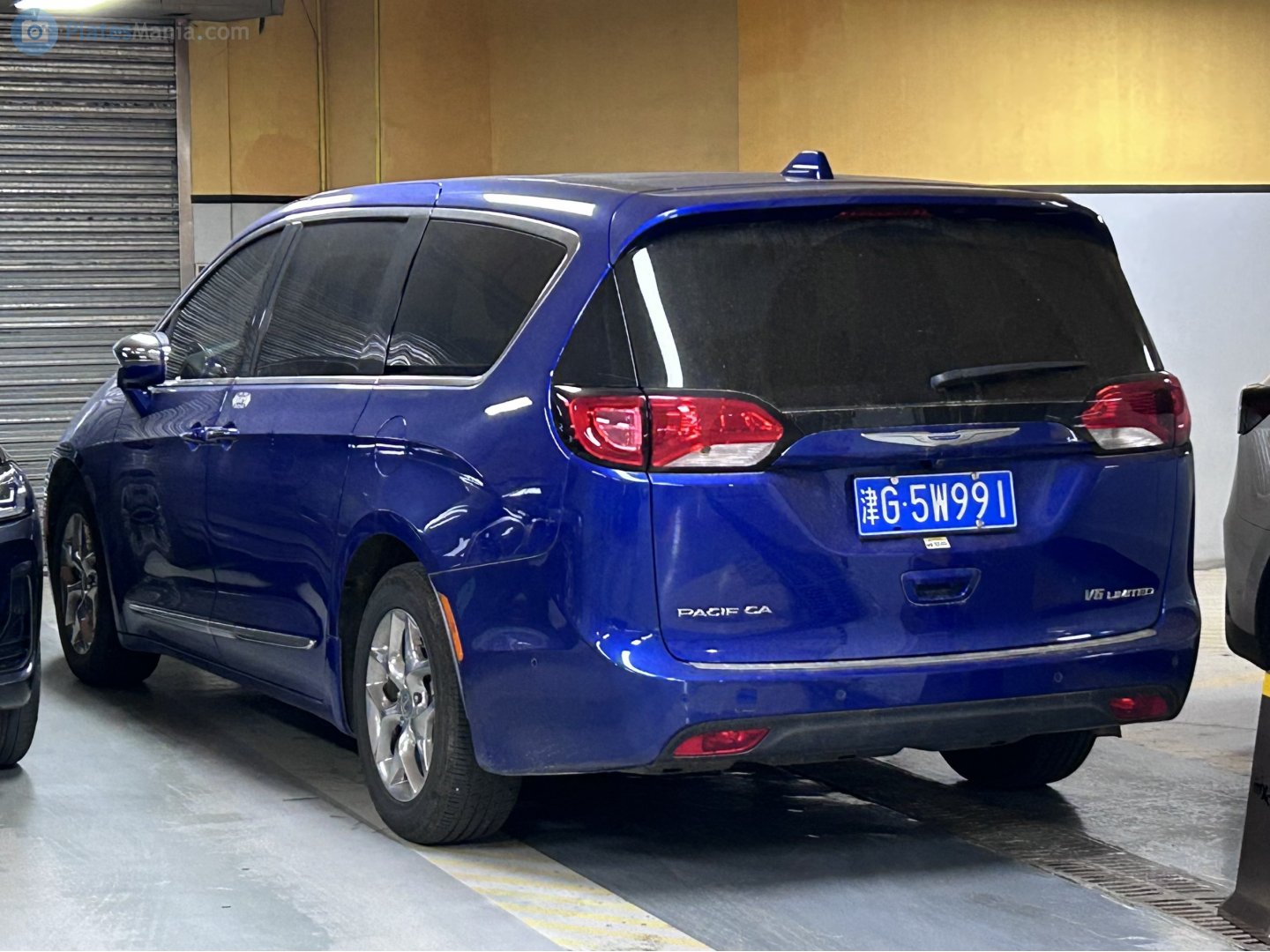 津G·5W991, Chrysler Pacifica 2nd gen Minivan (RU), 2016–2020