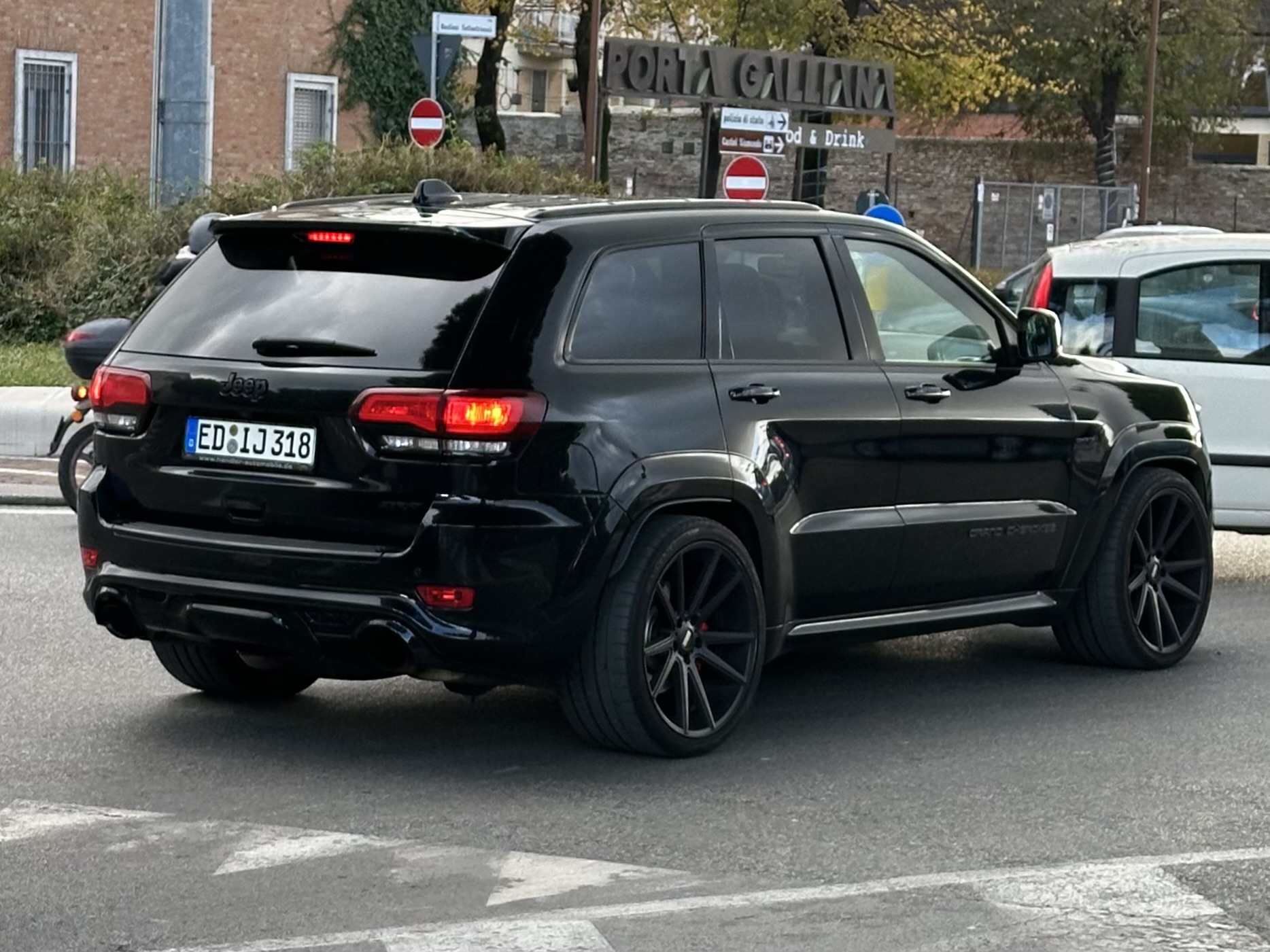 ED IJ 318, Jeep Grand Cherokee 4th gen (WK2), facelift, 2013–2022