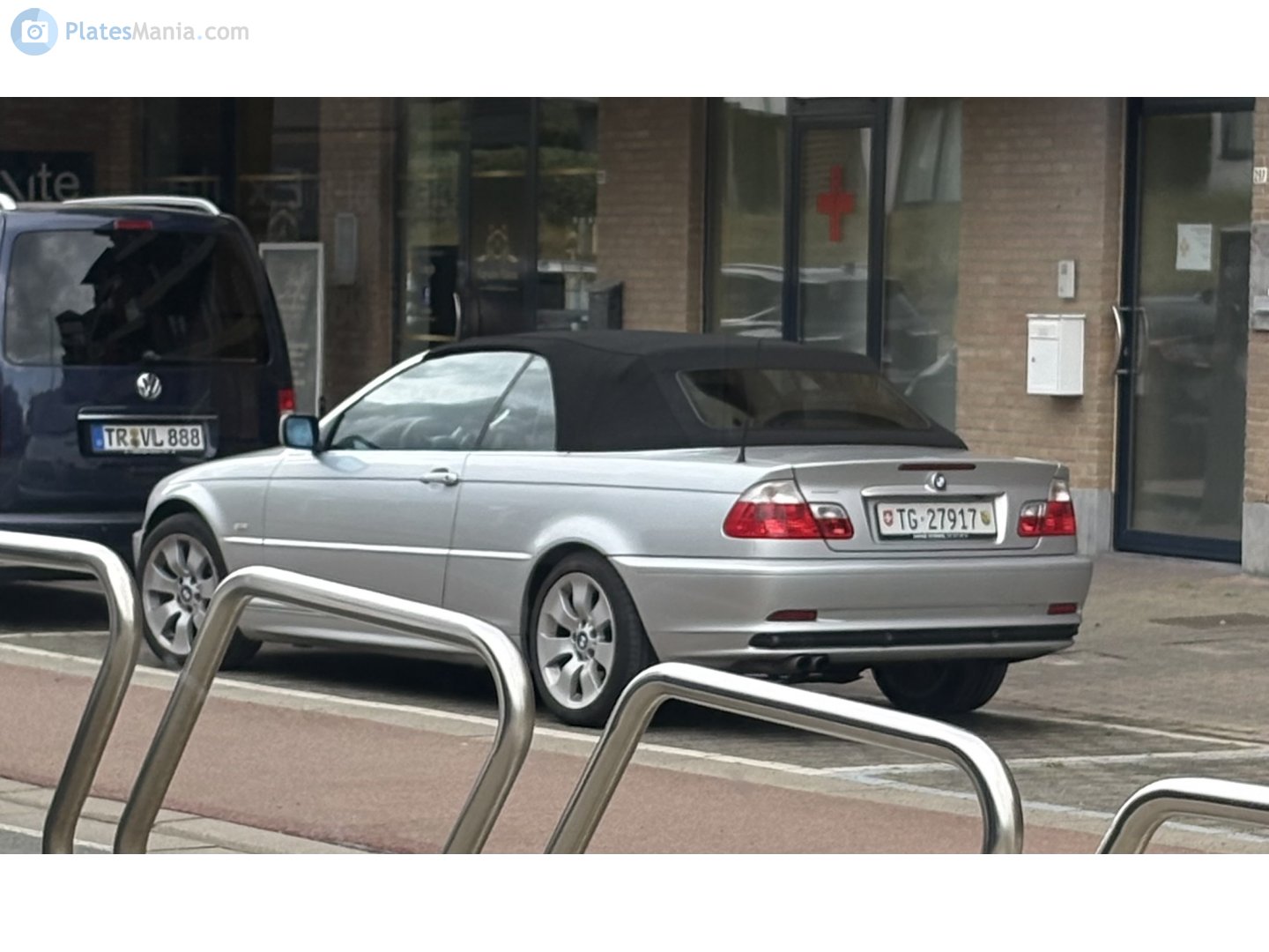 TG 27917, BMW 3 Series 4th gen Convertible (E46), 1999–2006