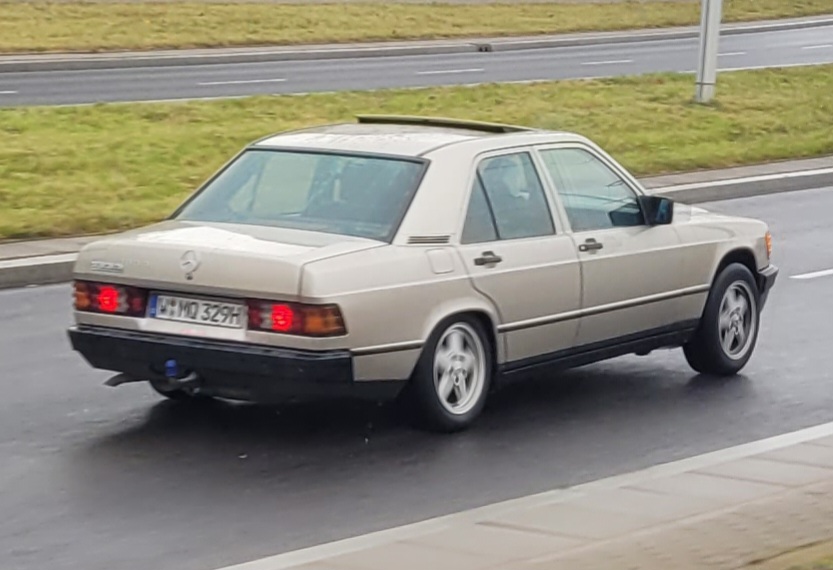 W MQ 329 H, Mercedes-Benz C-Klasse 190 Sedan (W201), 1982–1993