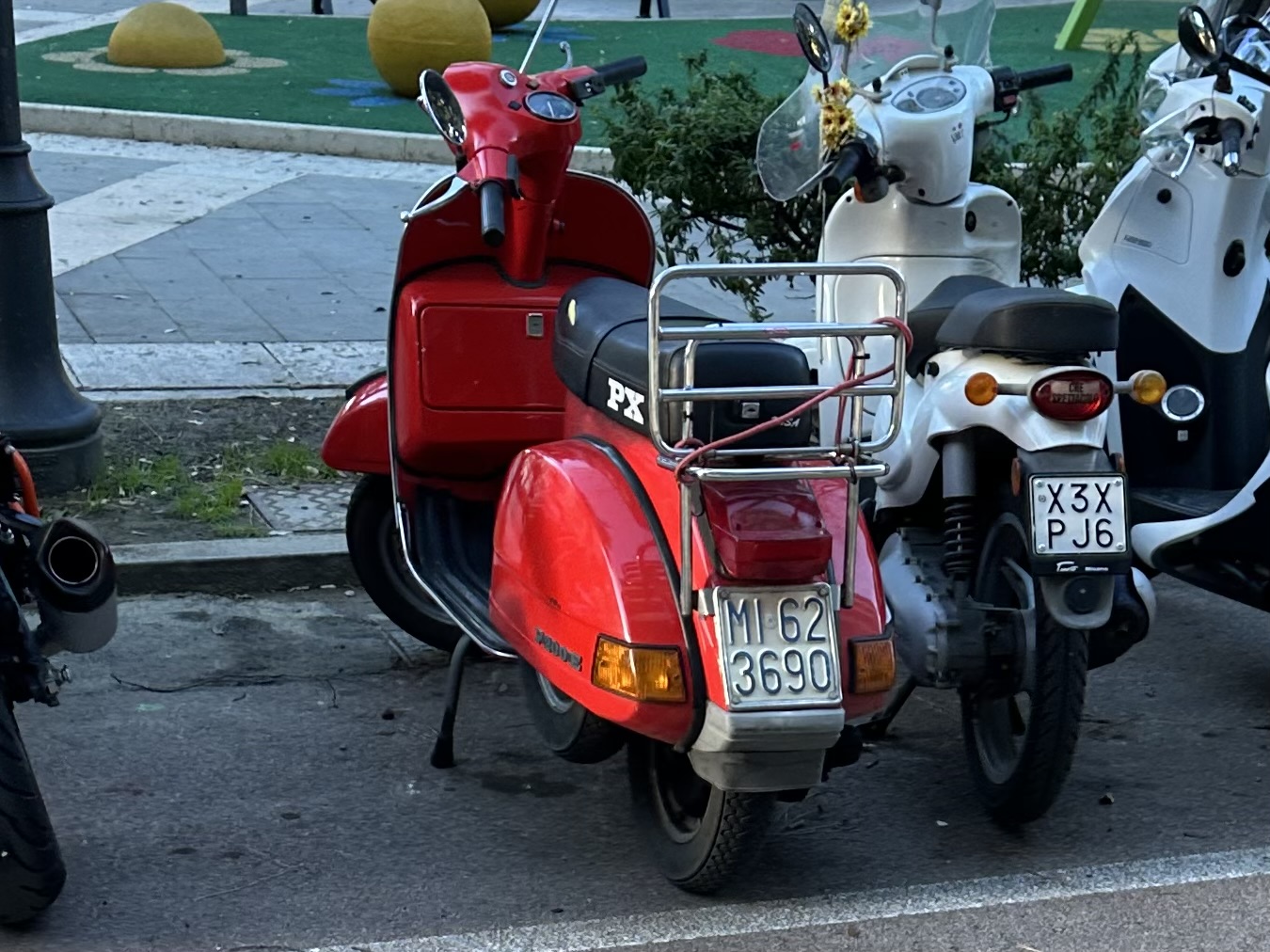 MI 623690, Vespa P/PK/PL/PX P 200 E, 1977–1982