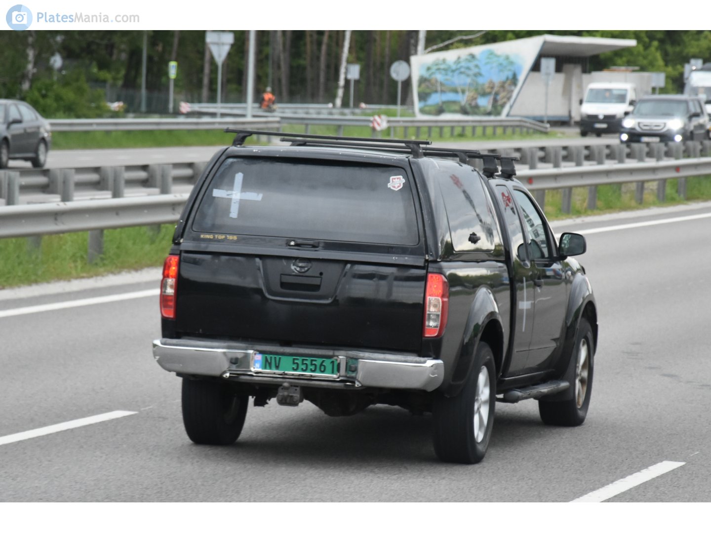 NV 55561, Nissan Navara 