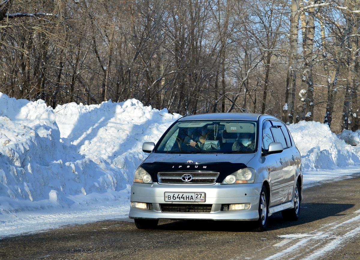 в 644 на 27, Toyota Ipsum 2nd gen (M20), 2001–2009