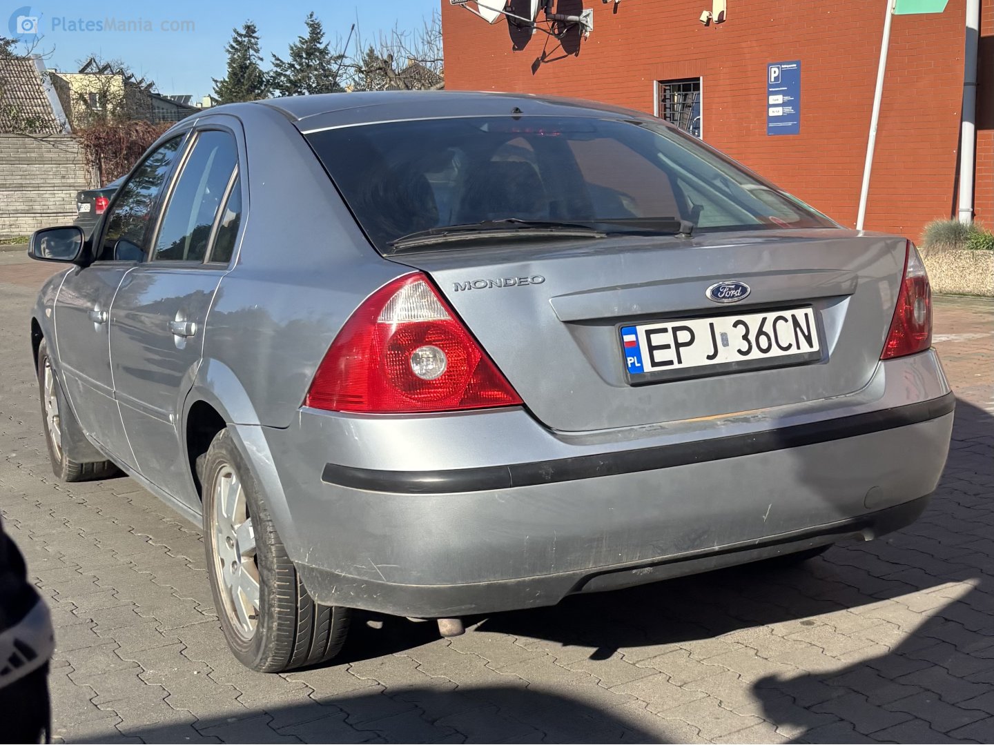EPJ 36CN, Ford Mondeo 2nd gen Sedan/Liftback (Mk3; CD132), 2000–2007