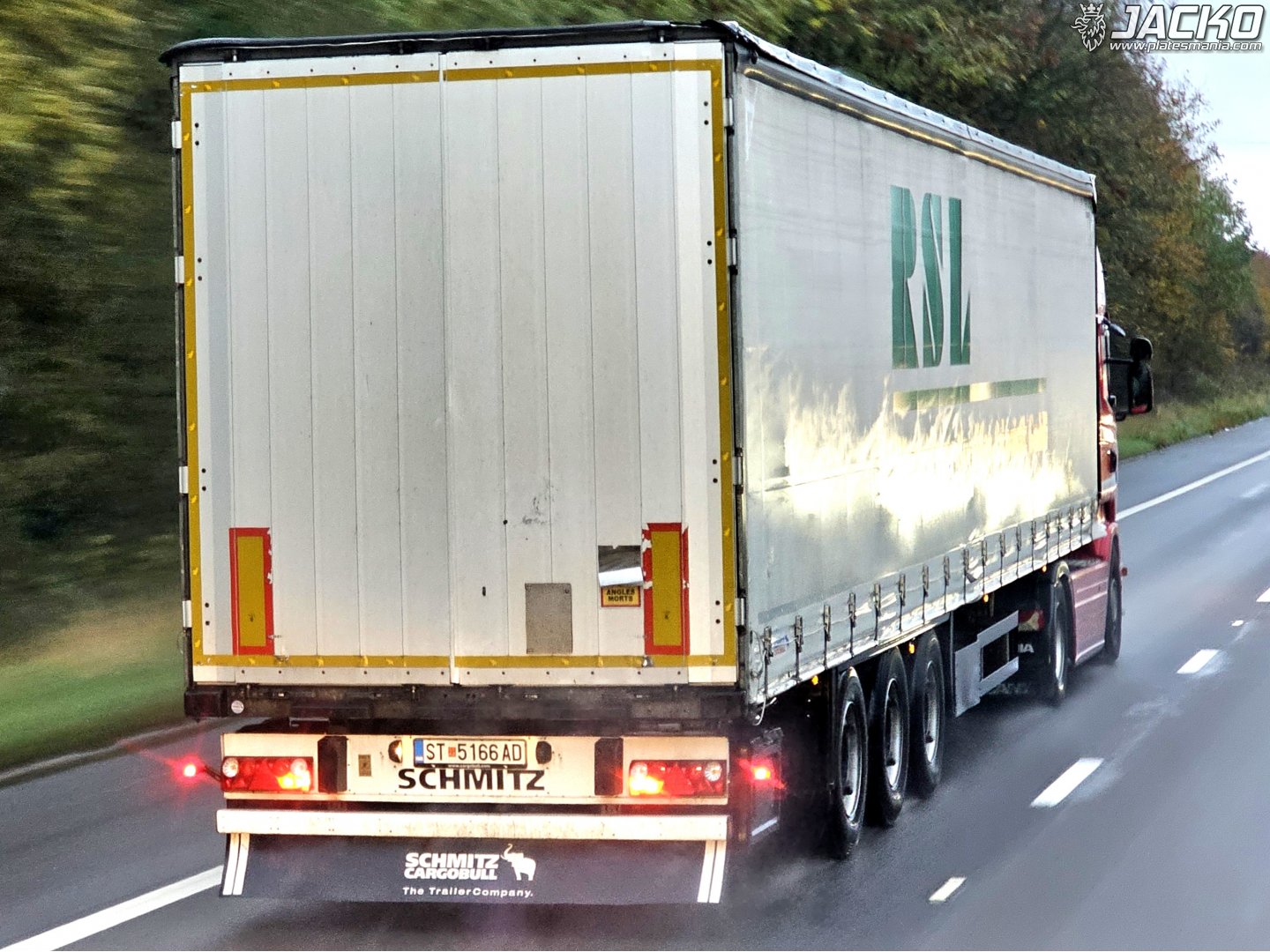 ST 5166 AD, Schmitz SCS 