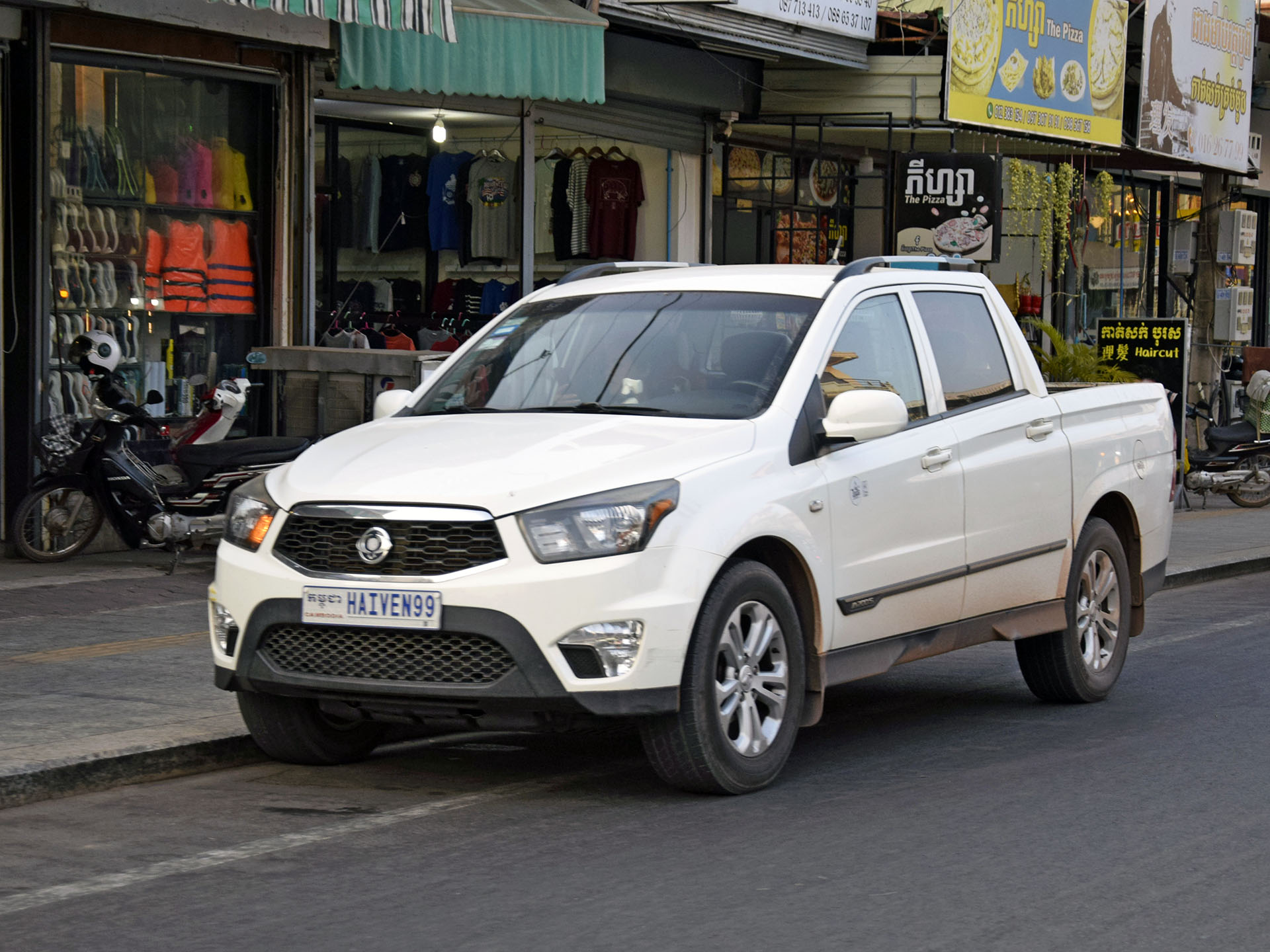 HAIVEN99, SsangYong (KGM) Korando Sports Pickup (QJ; Q150; KR- and UK-market), 2012–2018