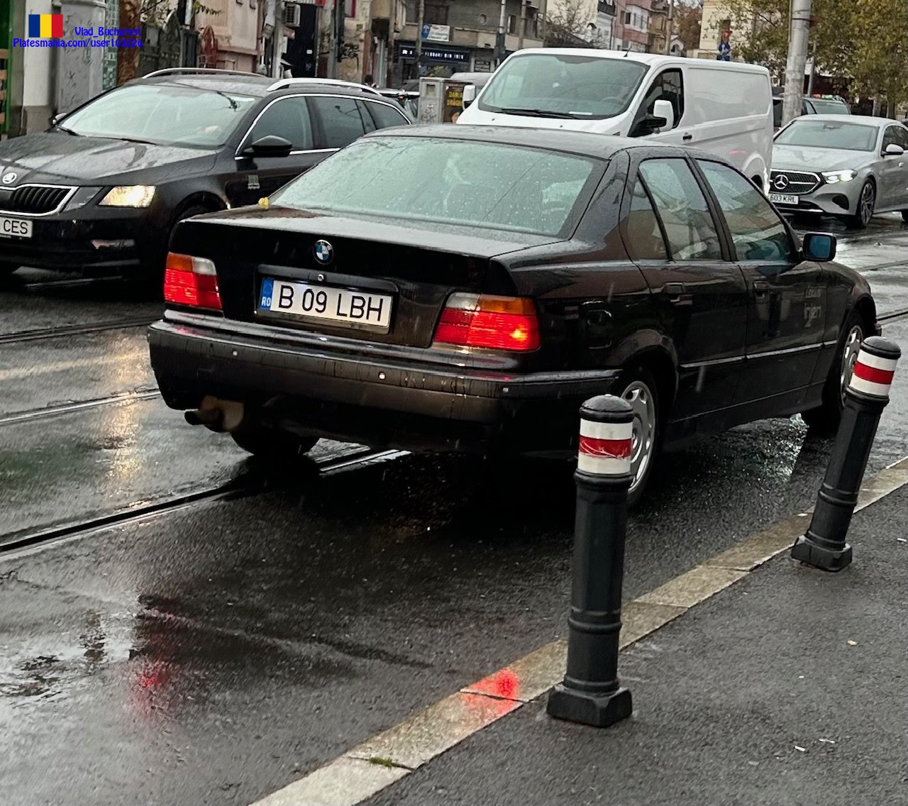 B 09 LBH, BMW 3 Series 3rd gen Sedan (E36), 1990–1998