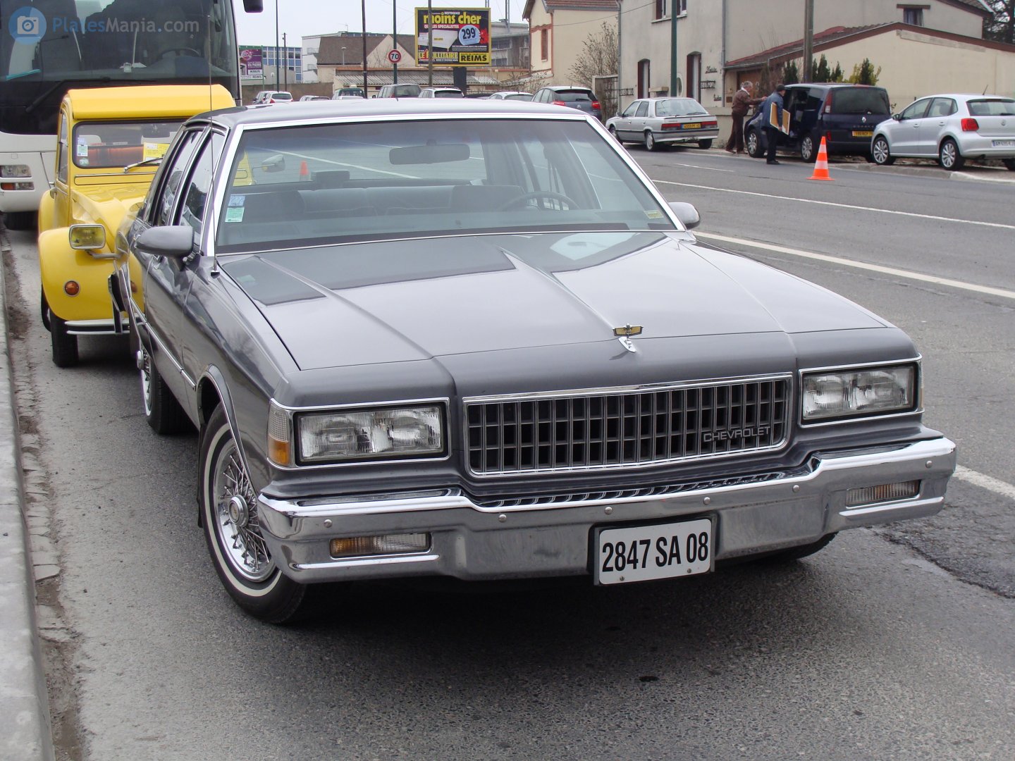2847 SA 08, Chevrolet Caprice 3rd gen 4-door Sedan (69; B-body), 1976–1989