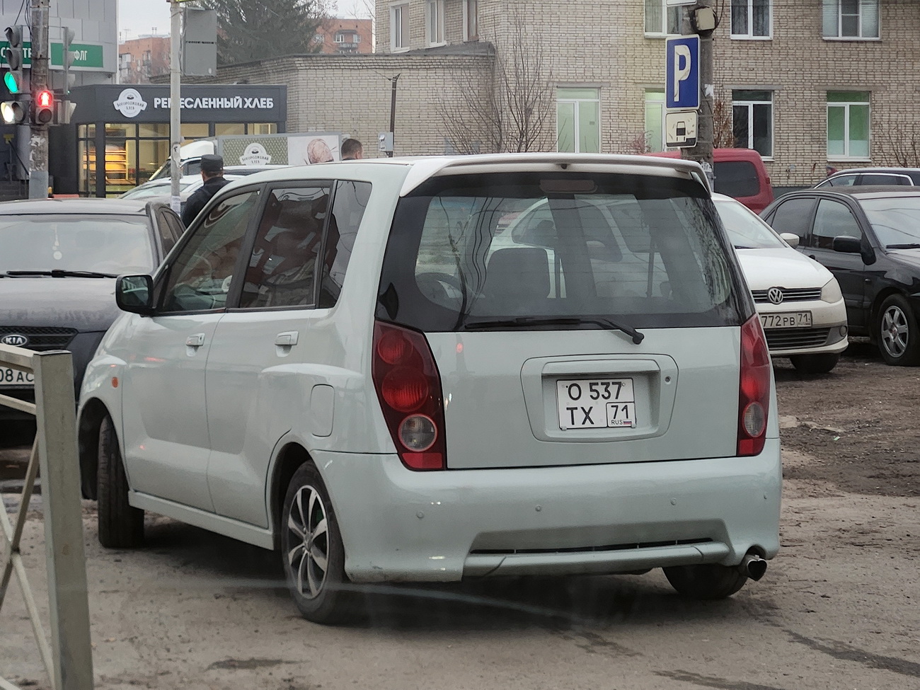 о 537 тх 71, Mitsubishi Mirage Dingo 1st gen (CQ2A; JP-market), 1998–2002