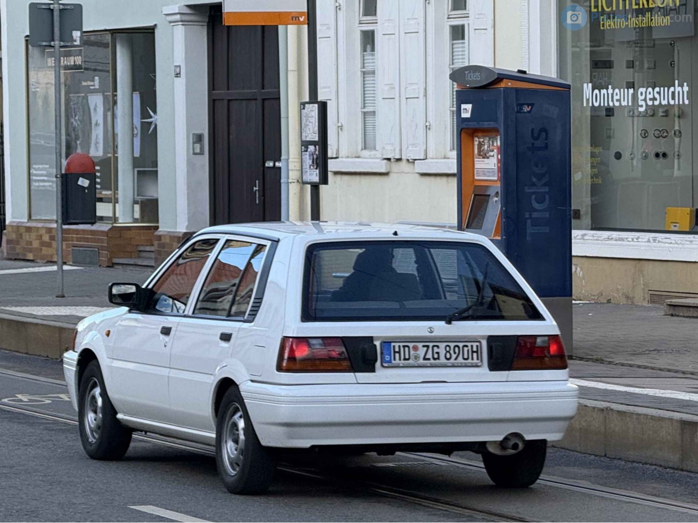 HD ZG 890 H, Nissan Sunny 6th gen 5-door Hatchback (N13; EU-market), 1986–1990