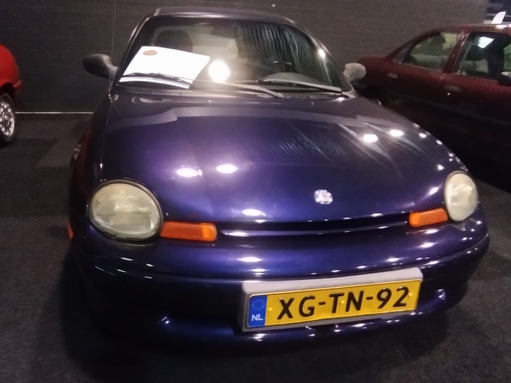 XG-TN-92, Chrysler Neon 1st gen Sedan (PL), 1995–1999