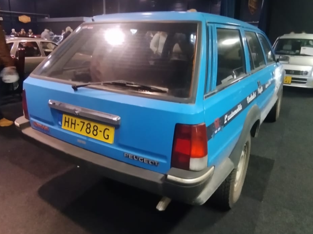 HH-788-G, Peugeot 505 1st gen Break, 1982–1992