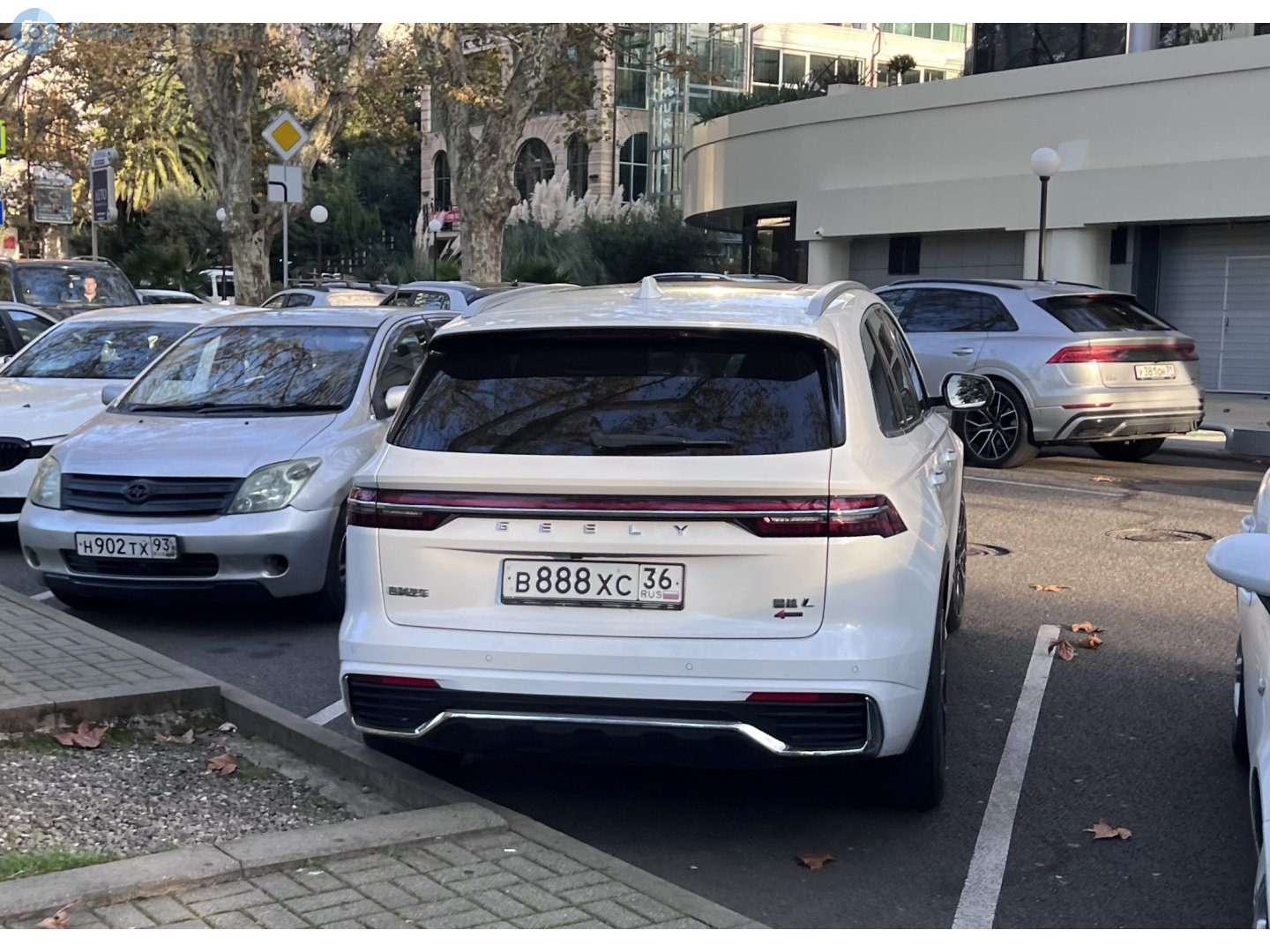 в 888 хс 36, Geely Xingyue 1st gen Monjaro/L SUV (KX11), 2021­–