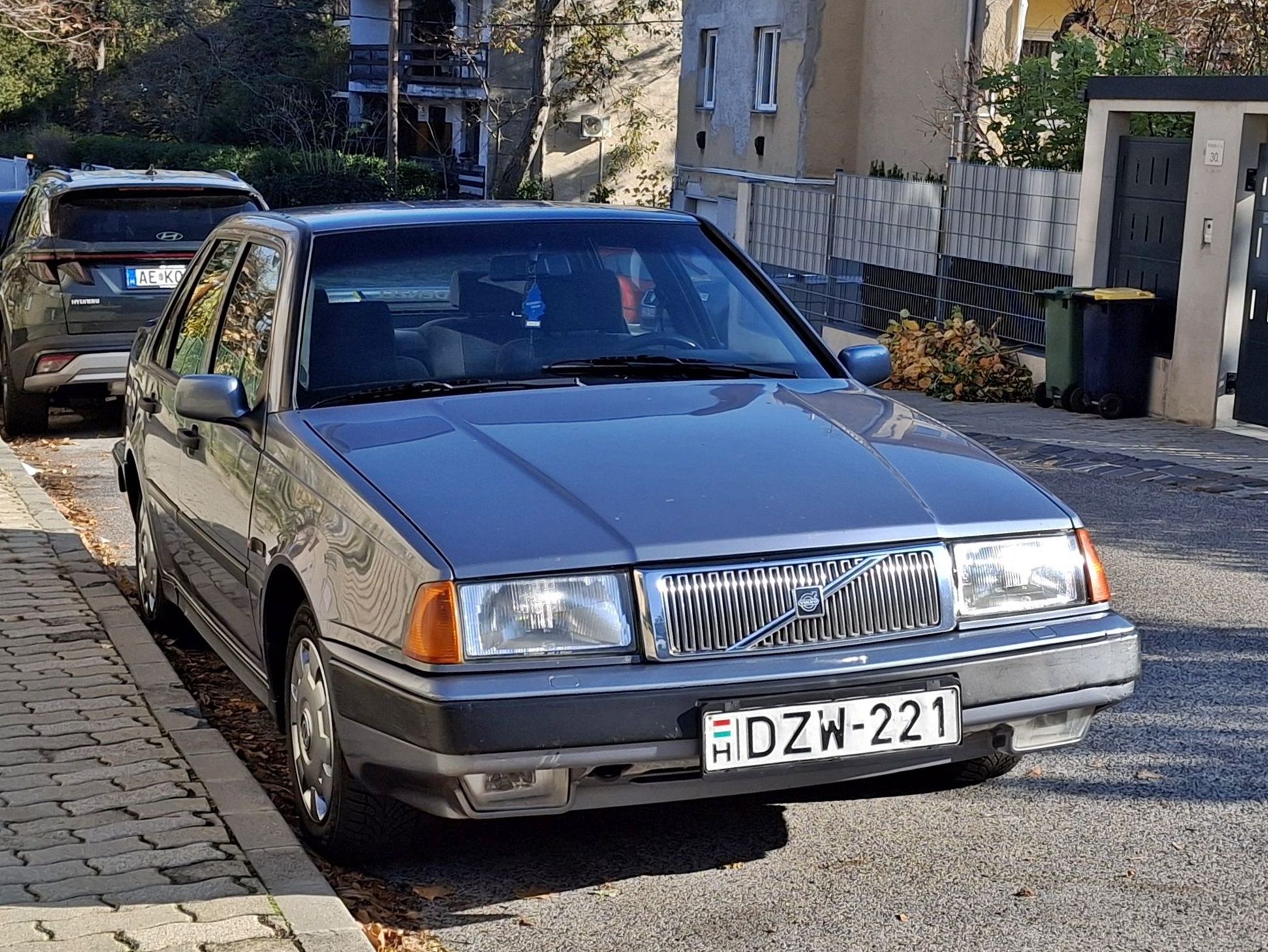 DZW-221, Volvo 460 1st gen (464), 1989–1993