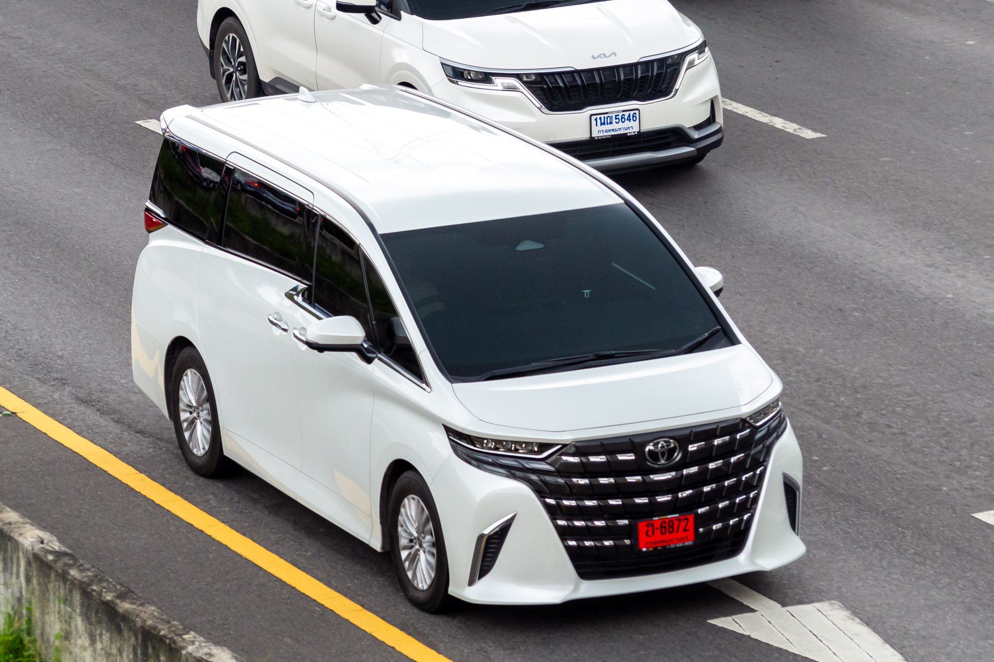 ฮ-6872, Toyota Alphard 4th gen (AH40), 2023–