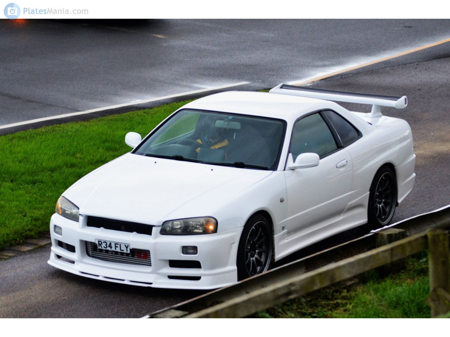 R34FLY, Nissan Skyline 10th gen Coupé (R34), 1998–2001
